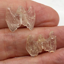 Load image into Gallery viewer, Hand Carved Natural Quartz Bat Bead Figurine | 21x16x5mm | Clear
