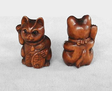 Kitten Carved Boxwood Attracts M1y Cat Ojime/Netsuke Bead - PremiumBead Primary Image 1