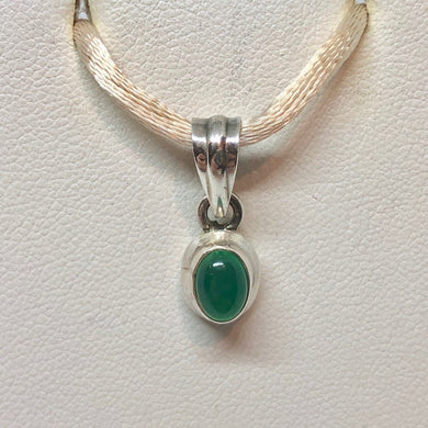 Adorable! Green Onyx & Silver Pendant! 10541 - PremiumBead Primary Image 1