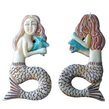Load image into Gallery viewer, Scrimshaw Mermaid with Starfish Centerpiece Bead 10404E
