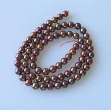 Load image into Gallery viewer, 5-6mm Harvest Berry Cocoa FW Pearls Strand 109938 - PremiumBead Primary Image 1
