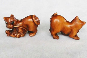 Play Carved Boxwood Cat Kitty with Mouse Ojime/Netsuke Bead | 25x18x8mm | Brown - PremiumBead Primary Image 1
