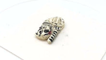 Load and play video in Gallery viewer, Waterbuffalo Bone Tiger Cat | 27.5x15x5.5mm | Cream/Black | 1 Bead
