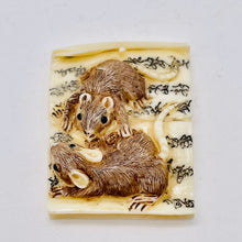 Load image into Gallery viewer, Bone Mouse Tile | 39x30x6mm | Brown White Black | 1 Pendant bead |
