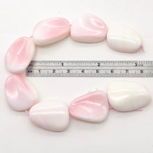 Load image into Gallery viewer, Conch Shell. Pear Shape | 27x19x8 to 28x22x10 | Pink White | 8 Bead(s)
