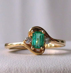 Emerald & White Diamonds Solid 14Kt Yellow Gold Solitaire Ring Size 6 3/4 9982Be - PremiumBead Alternate Image 2