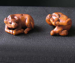 Hand Carved Water Buffalo Boxwood Ojime/Netsuke Bead - PremiumBead Primary Image 1