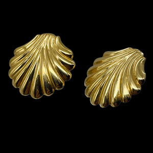 Gold Sea Shell 14K Post Earrings | 5/8" Long | Gold | 1 Pair Earrings |