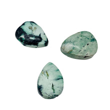 Load image into Gallery viewer, 3 Mint Green Turquoise Teardrop Pendant Beads 7417
