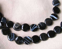 Load image into Gallery viewer, Black &amp; White Sardonyx 14mm Coin Bead 8&quot; Strand 10482HS - PremiumBead Alternate Image 3
